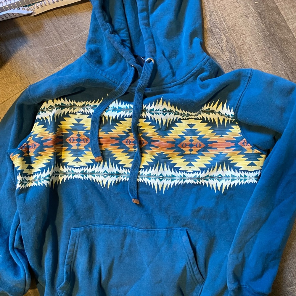 Ariat x Pendleton hoodie